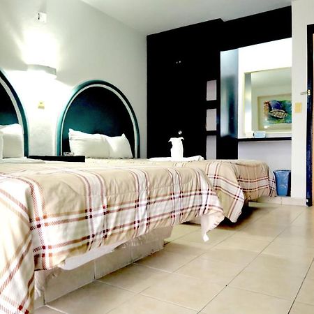 Hc International By R&T Hotell Cancún Exteriör bild