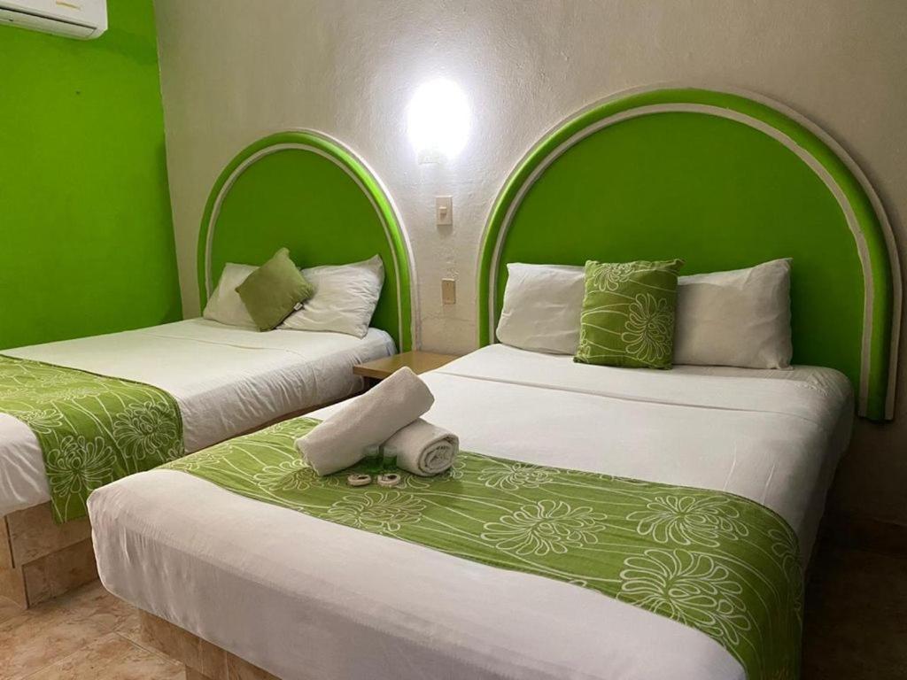 Hc International By R&T Hotell Cancún Exteriör bild
