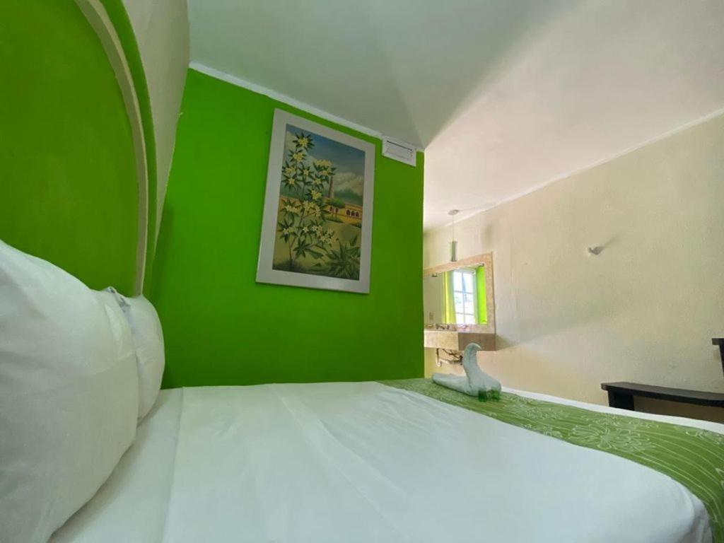 Hc International By R&T Hotell Cancún Exteriör bild