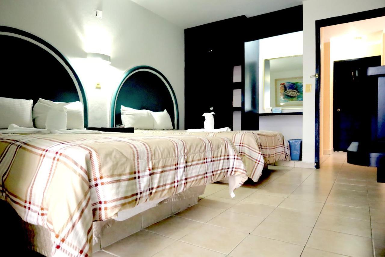 Hc International By R&T Hotell Cancún Exteriör bild